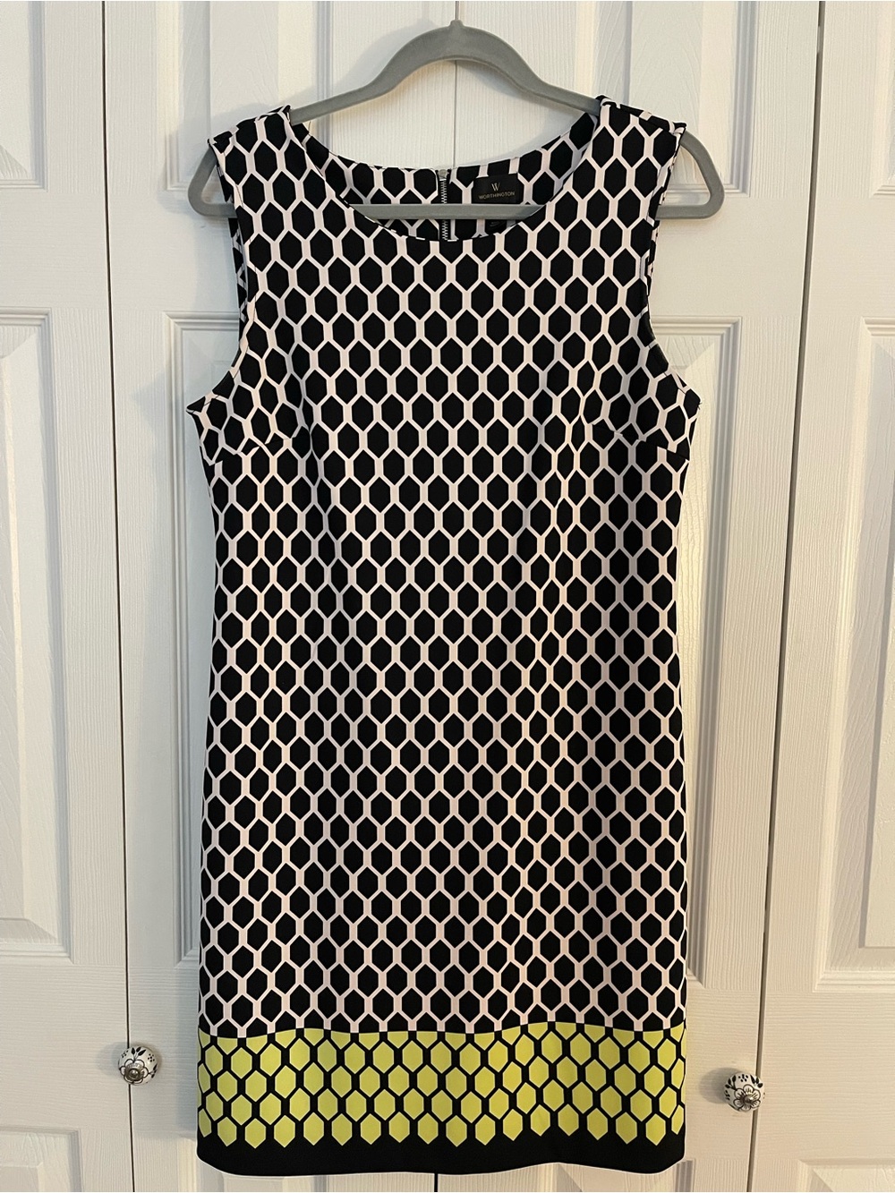 Worthington Black and White Geometric Dress with Yellow Border professional.